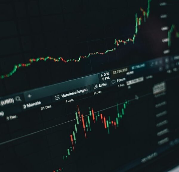 financial data analysis overview